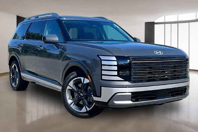 Used 2026 Hyundai Palisade Limited FWD image 3