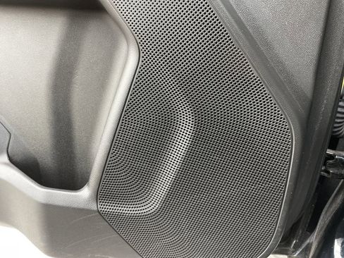 Certified 2023 Chevrolet Colorado LT w/ LT Convenience Package II image 18