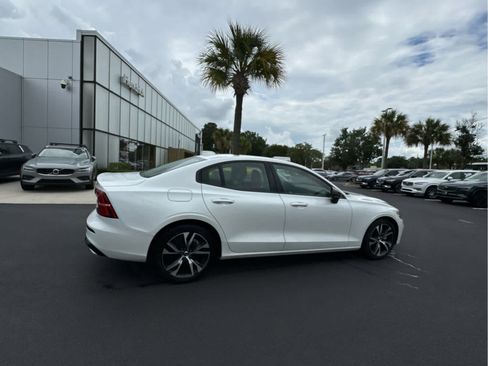 Used 2024 Volvo S60 B5 Core FWD image 25