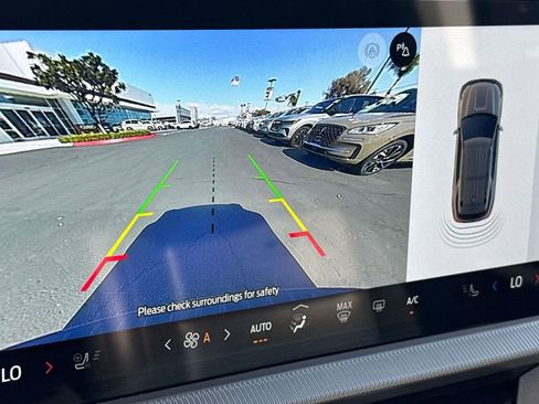 Used 2025 Ford Explorer Active w/ Active Comfort Package image 28