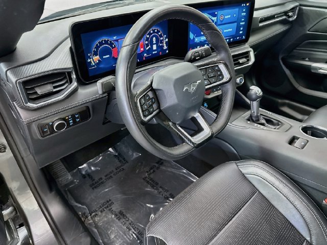 Used 2025 Ford Mustang Premium RWD image 9
