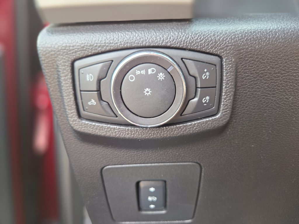 Used 2015 Ford F150 Lariat AWD/4WD image 28