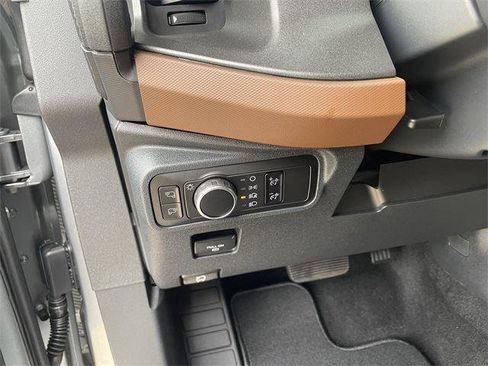 Used 2024 Ford Bronco Outer Banks w/ Sasquatch Package image 17