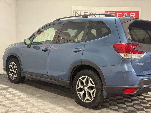 Used 2019 Subaru Forester Premium w/ All-Weather Package AWD/4WD image 7