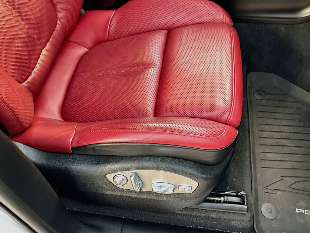 Used 2020 Porsche Macan S AWD/4WD image 27