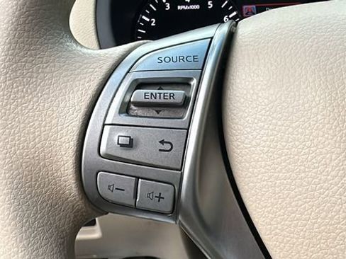 Used 2014 Nissan Altima 2.5 S w/ Display Audio Package FWD image 24