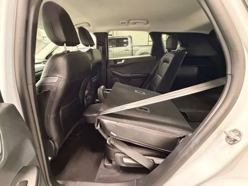 Used 2025 Ford Escape Platinum AWD/4WD image 16