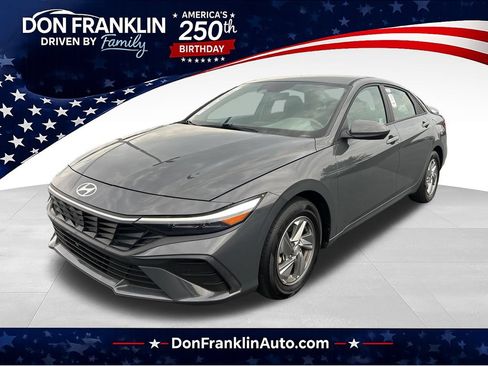 Used 2024 Hyundai Elantra SE FWD image 1