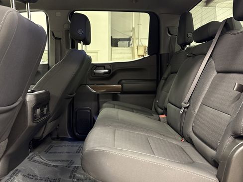 Used 2021 Chevrolet Silverado 1500 LT Trail Boss w/ LPO, Dark Essentials Package image 18