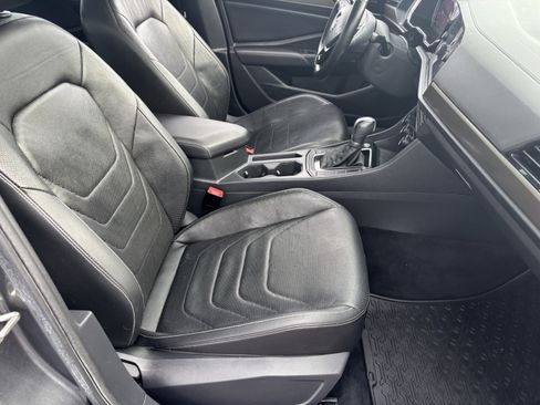 Used 2019 Volkswagen Jetta SEL Premium image 9