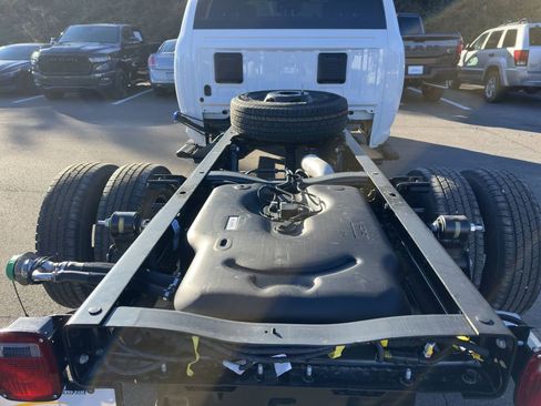 New 2026 RAM 3500 Tradesman image 29