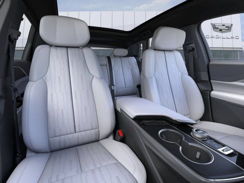 New 2026 Cadillac Lyriq Luxury w/ LPO, Floor Liner Package AWD/4WD image 16