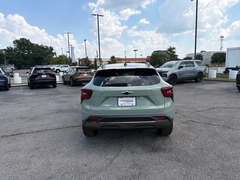 New 2026 Chevrolet Trax ACTIV FWD image 4