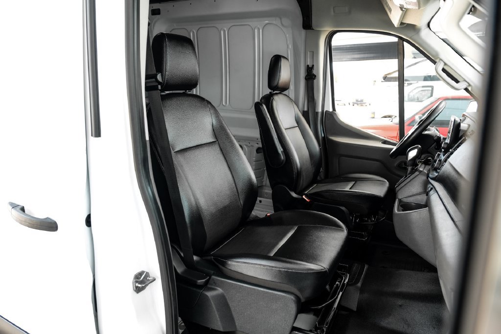 Used 2023 Ford Transit 250 Medium Roof AWD image 32