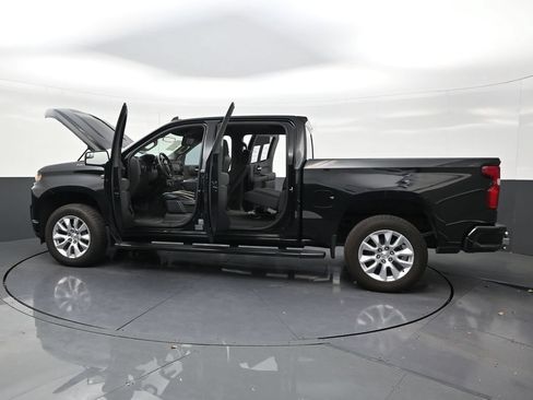 Used 2021 Chevrolet Silverado 1500 Custom RWD image 32