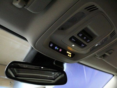 Certified 2023 Buick Envision Essence w/ Sport Touring Package image 31