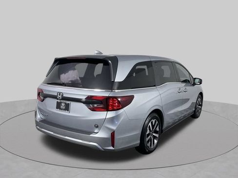 Used 2025 Honda Odyssey EX-L image 12