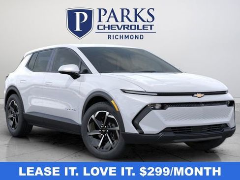 New 2026 Chevrolet Equinox EV LT image 1