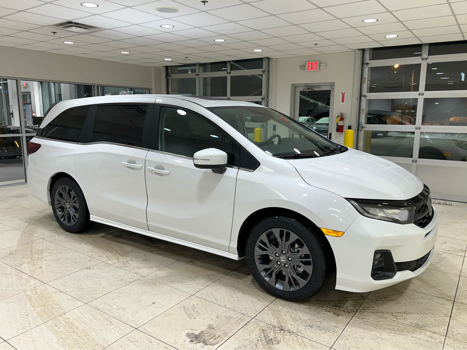 New 2027 Honda Odyssey Touring image 1