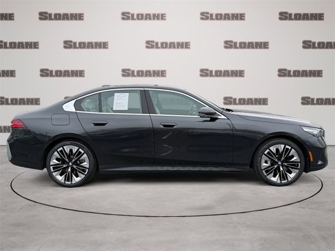 Certified 2025 BMW 530i xDrive 530i xDrive image 6