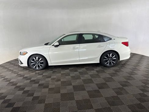 Used 2024 Honda Civic EX image 10