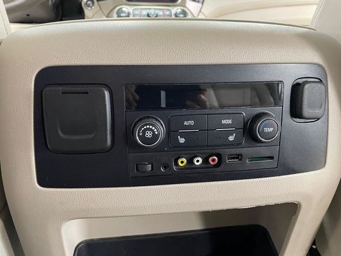 Used 2015 GMC Yukon Denali w/ Touring Package AWD/4WD image 15