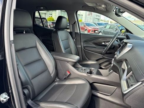 Used 2024 GMC Terrain SLT w/ Elevation Edition AWD/4WD image 29