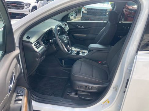 Certified 2023 GMC Acadia SLE w/ Driver Convenience Package AWD/4WD image 20