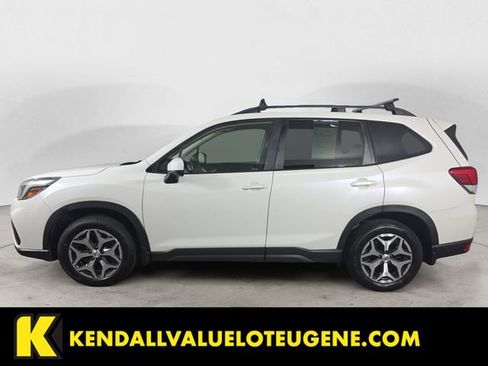 Used 2019 Subaru Forester Premium w/ All-Weather Package AWD/4WD image 2