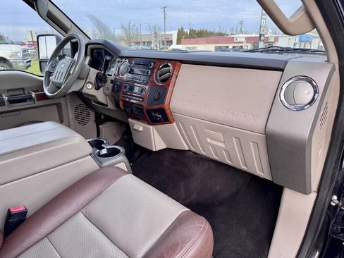 Used 2010 Ford F250 Cabela's image 10