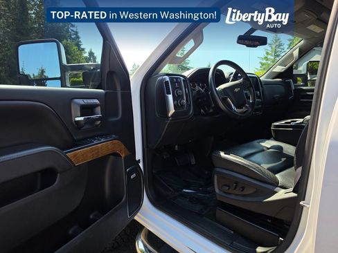 Used 2016 Chevrolet Silverado 3500 LTZ w/ Duramax Plus Package AWD/4WD image 10