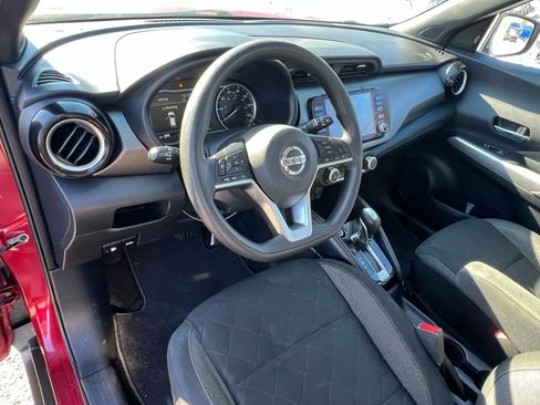 Used 2020 Nissan Kicks SV image 22