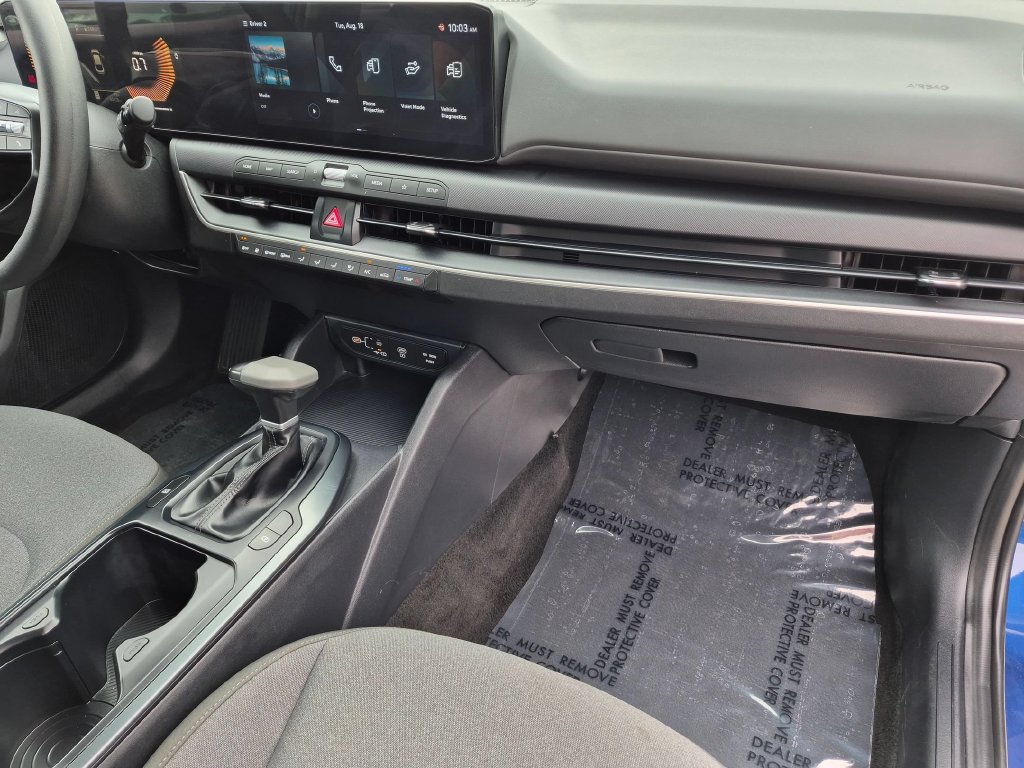 Used 2025 Kia K4 FWD image 31