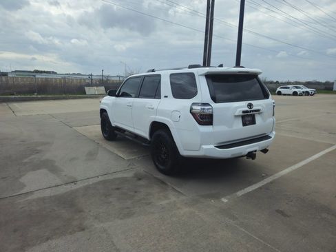 Used 2023 Toyota 4Runner SR5 Premium w/ Moonroof Package image 7