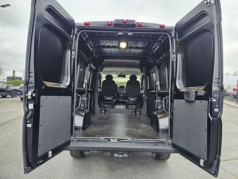 New 2025 RAM ProMaster 1500 w/ Quick Order Package 22G SLT image 11