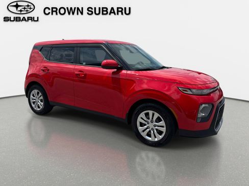 Used 2021 Kia Soul LX FWD image 2