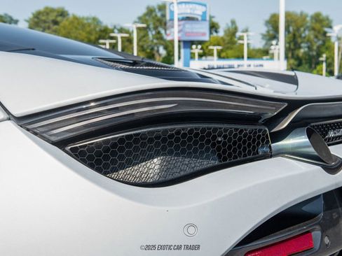 Used 2018 McLaren 720S Luxury image 70