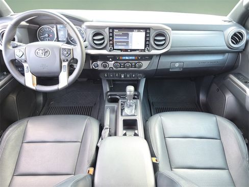 Used 2023 Toyota Tacoma Limited image 23