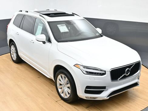 Used 2018 Volvo XC90 T6 Momentum w/ Convenience Package AWD/4WD image 42