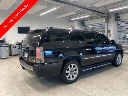Used 2010 GMC Yukon XL Denali AWD/4WD image 5