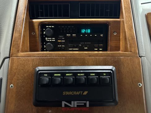 Used 1992 Chevrolet G20 RWD image 28