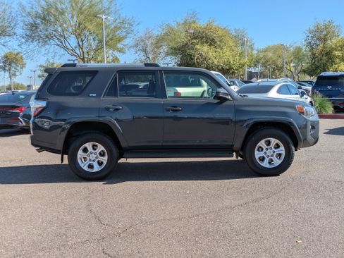 Used 2024 Toyota 4Runner SR5 image 2