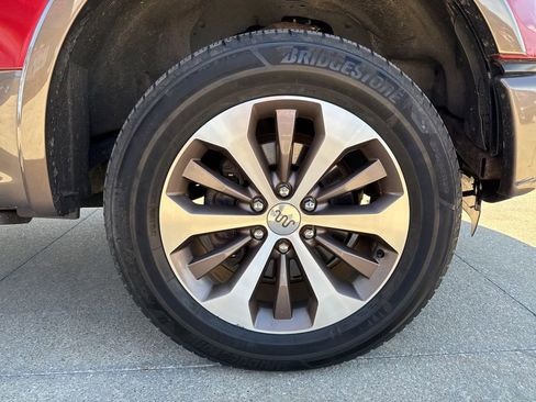 Used 2016 Ford F150 King Ranch w/ Equipment Group 601A Luxury AWD/4WD image 60