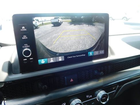 Used 2025 Honda CR-V Sport Touring image 39