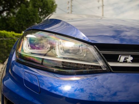 Used 2015 Volkswagen Golf R 4-Door AWD/4WD image 2