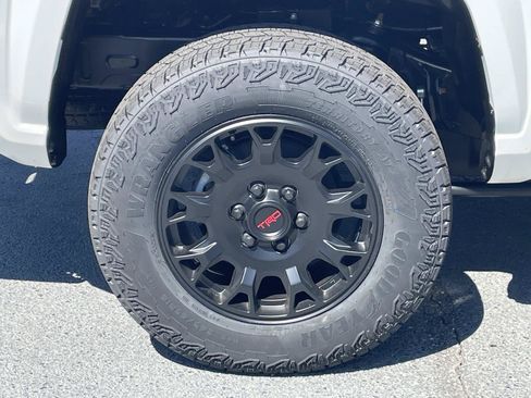 Used 2026 Toyota Tacoma SR5 AWD/4WD image 7