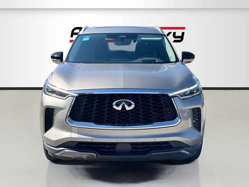 Used 2023 INFINITI QX60 Sensory w/ Vision Package FWD image 2
