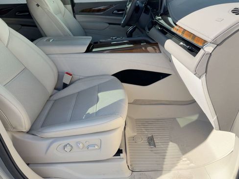 Certified 2024 Cadillac Escalade Sport Platinum image 32