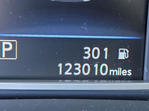 Used 2019 Nissan Sentra S image 28