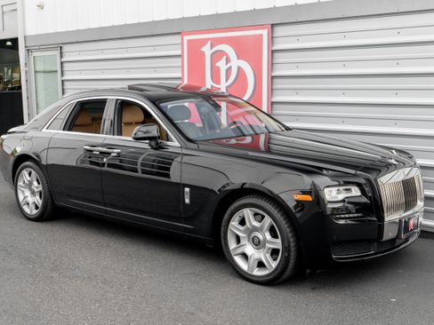 Used 2017 Rolls-Royce Ghost image 83